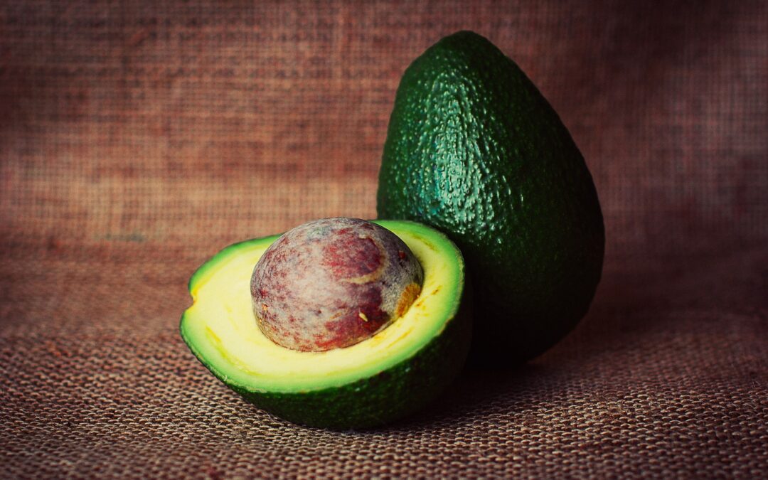 Avocado und Mandelöl: Wundermittel für trockene und empfindliche Haut