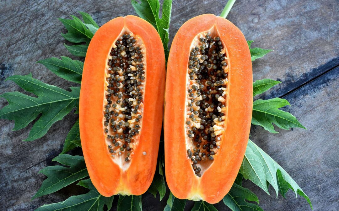 Papayaenzyme: Das Geheimnis für strahlende Haut durch natürliche Peeling-Wirkstoffe